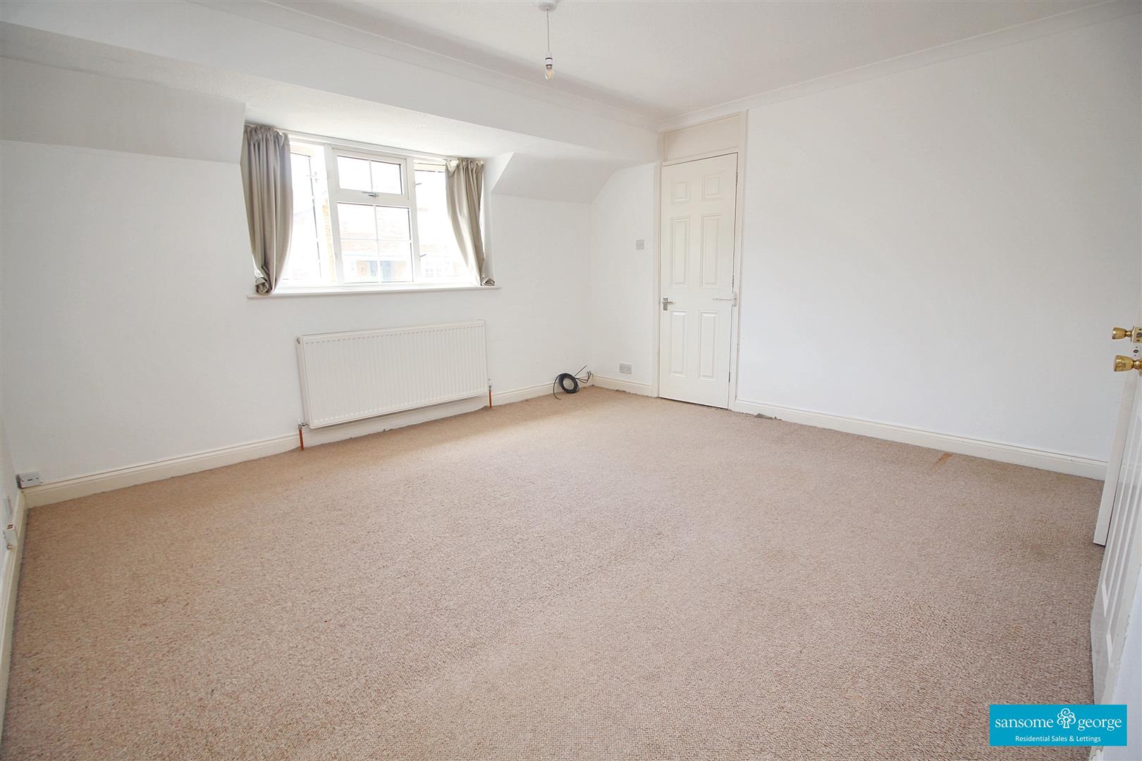 Fairway Avenue, Tilehurst, Reading